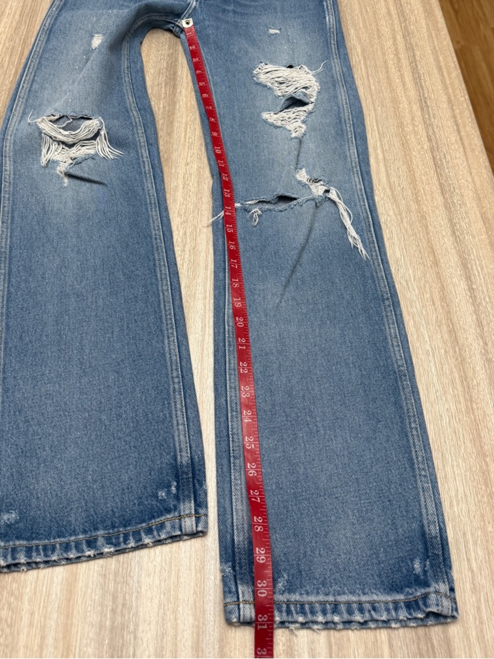 Re/Done 90’s High Rise Loose Jean Size Size 26 in Color Medium Destroyed - Picture 15 of 16